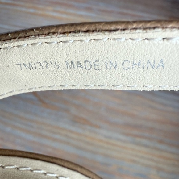 Jessica Simpson SIZE 7 Clear Nude Open Toe Strappy See-Through Heels 4 Inch - Picture 8 of 9